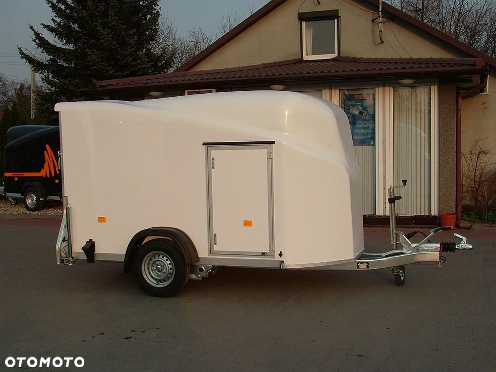 Debon Przyczepa zabudowana poliestrowa Debon Cheval Liberte - 5