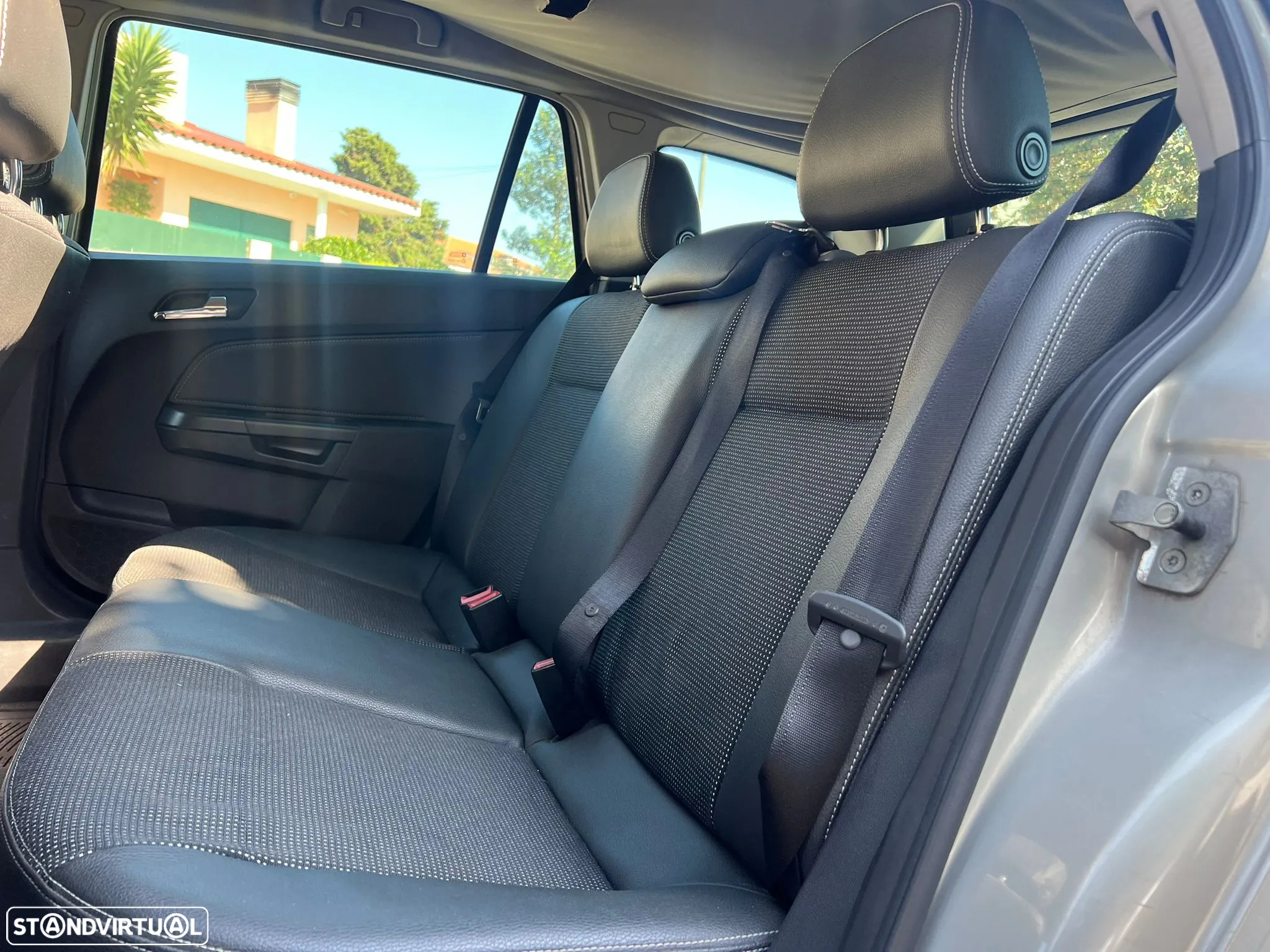 Opel Astra 1.7 CDTi Edition - 4