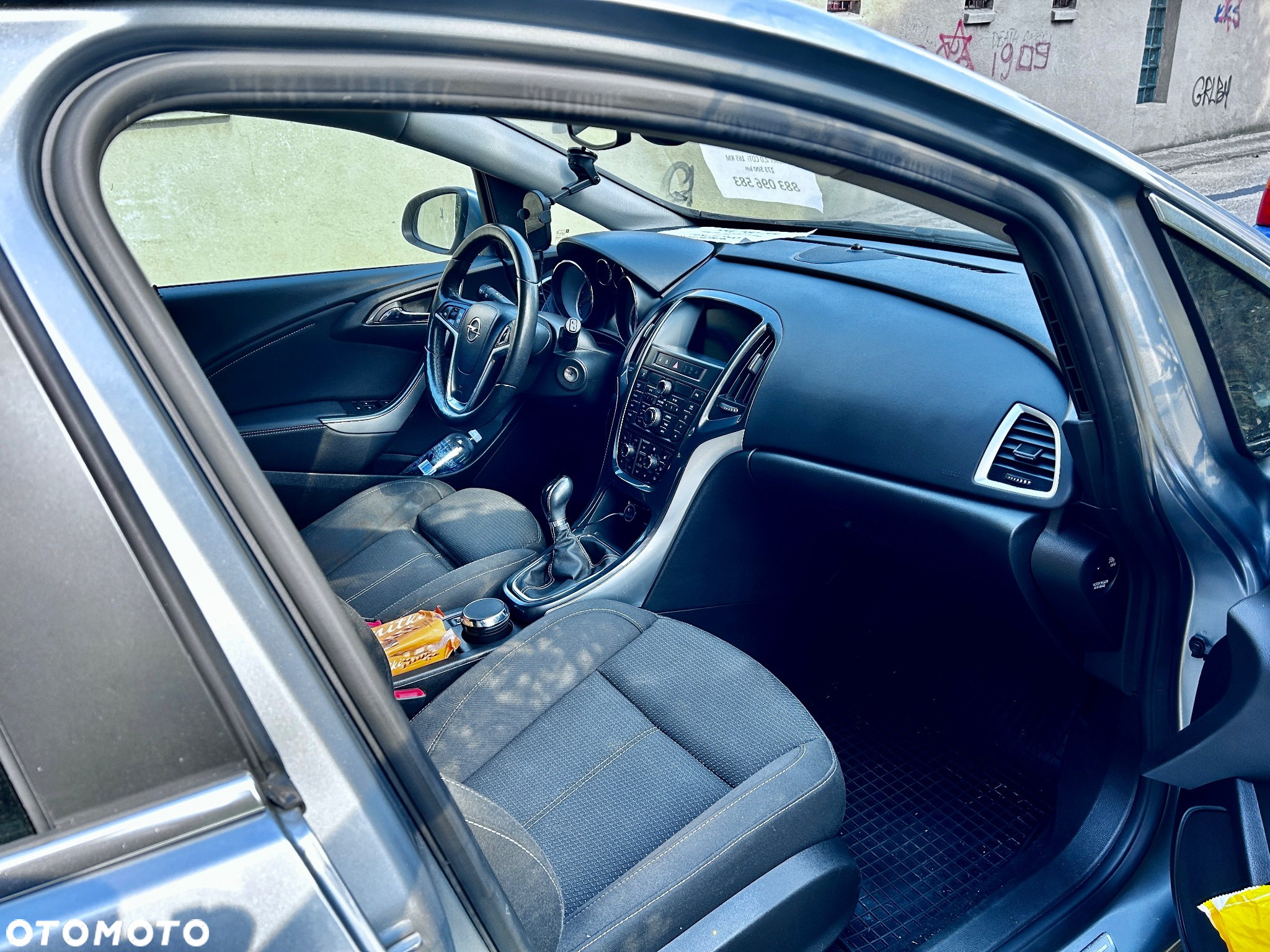 Opel Astra IV 2.0 CDTI Cosmo - 4
