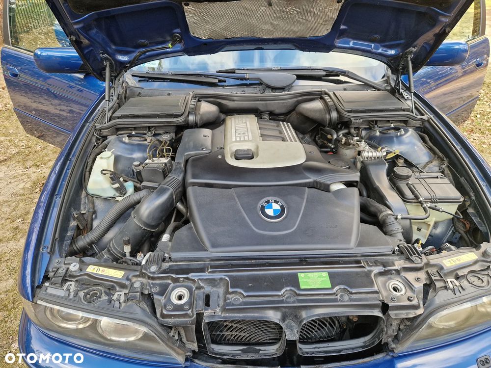 BMW Seria 5 520d - 6