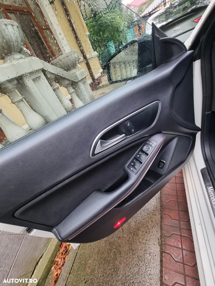 Mercedes-Benz CLA - 11