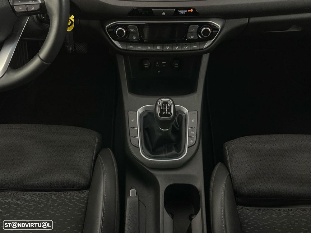 Hyundai i30 Fastback 1.0 T-GDI Style - 16