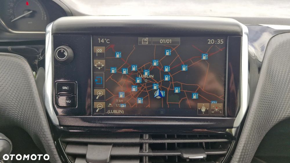 Peugeot 2008 1.6 e-HDi Allure S&S - 17