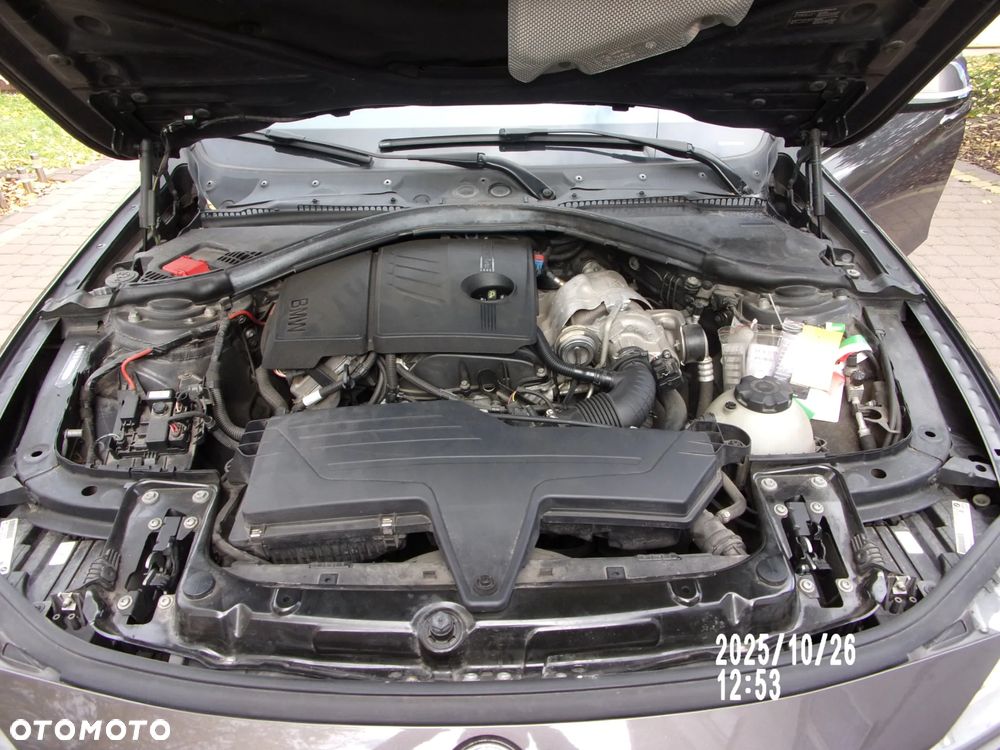 BMW Seria 3 320i Efficient Dynamics - 13