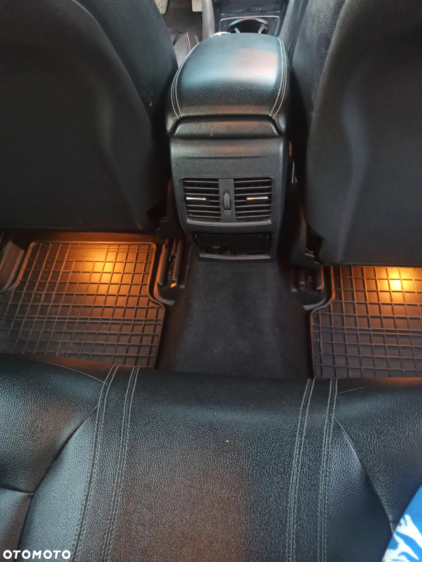 Mercedes-Benz CLA 250 4-Matic - 10