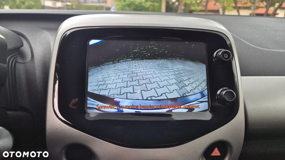 Toyota Aygo x-clusiv - 29