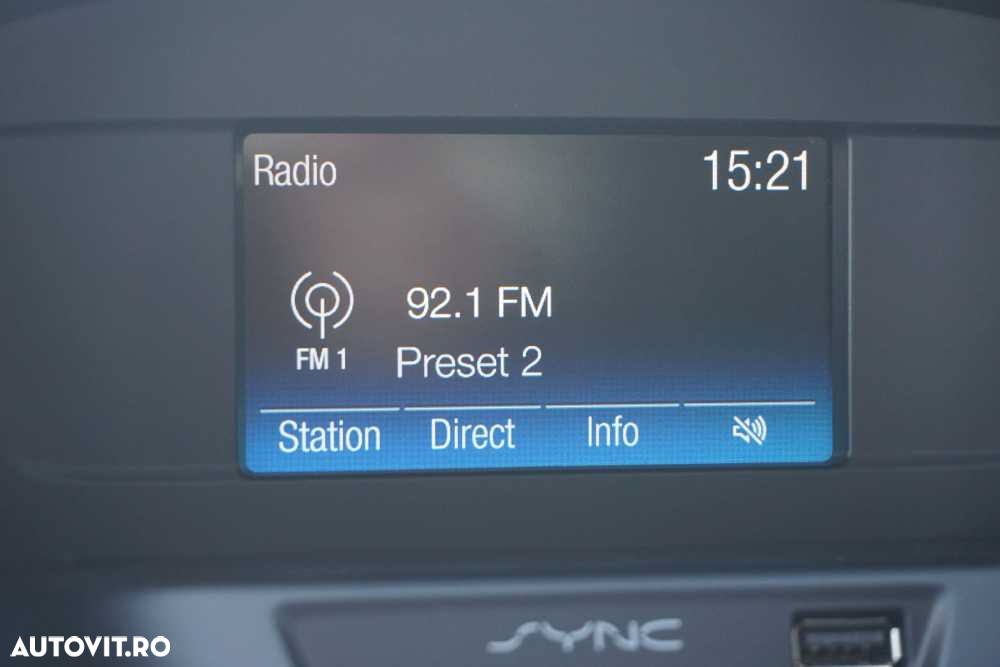 Ford Kuga - 12