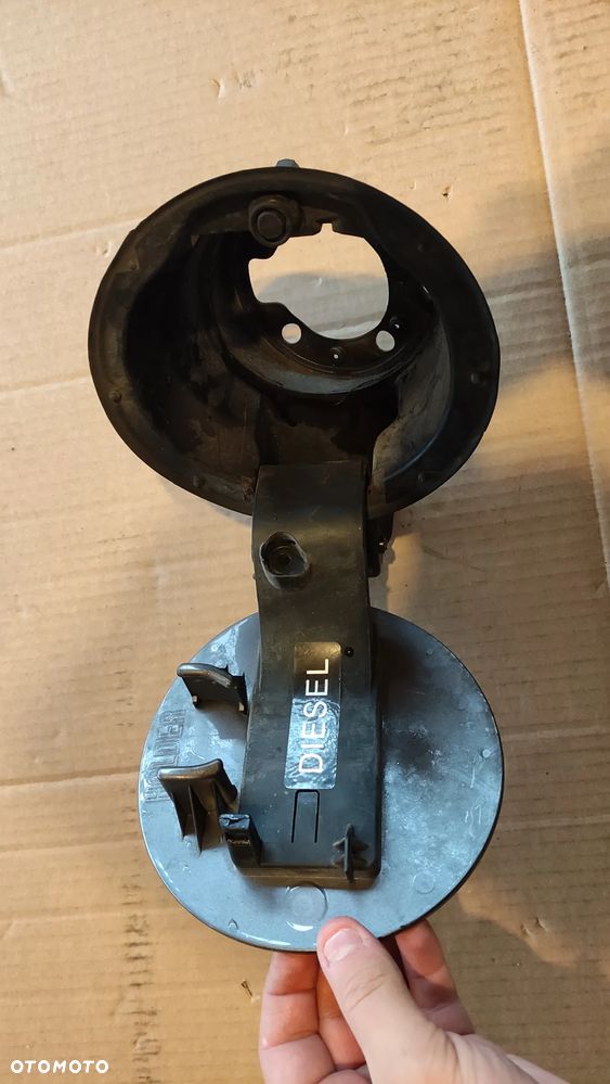 Klapka wlewu paliwa Hyundai i30 II - 2