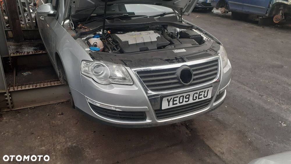 Zderzak pas przod Passat b7 - 2