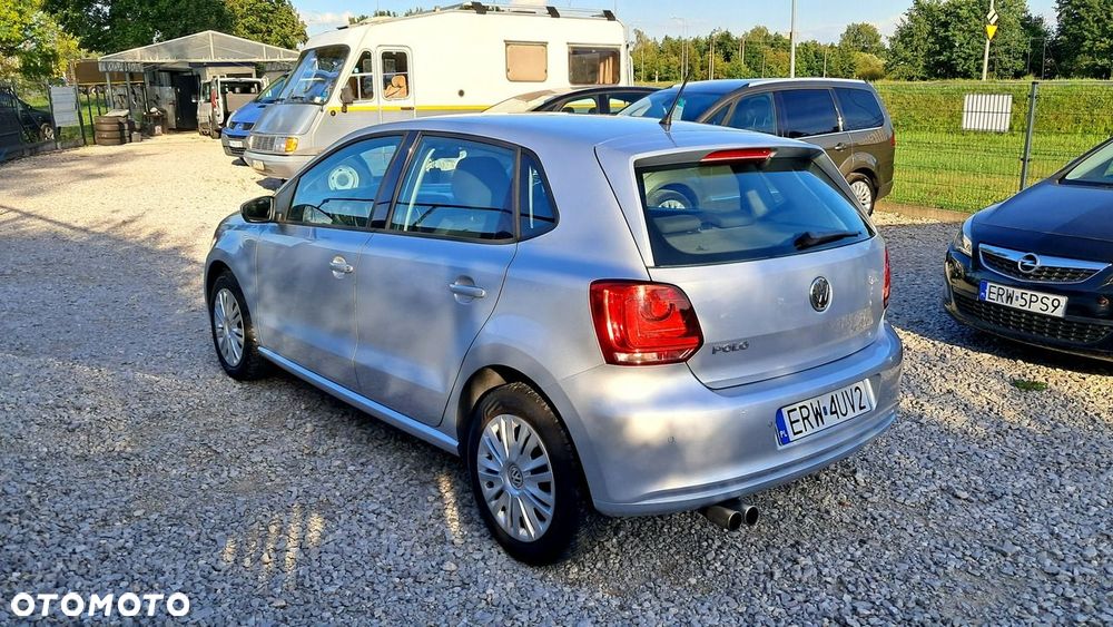 Volkswagen Polo 1.4 16V Comfortline - 18