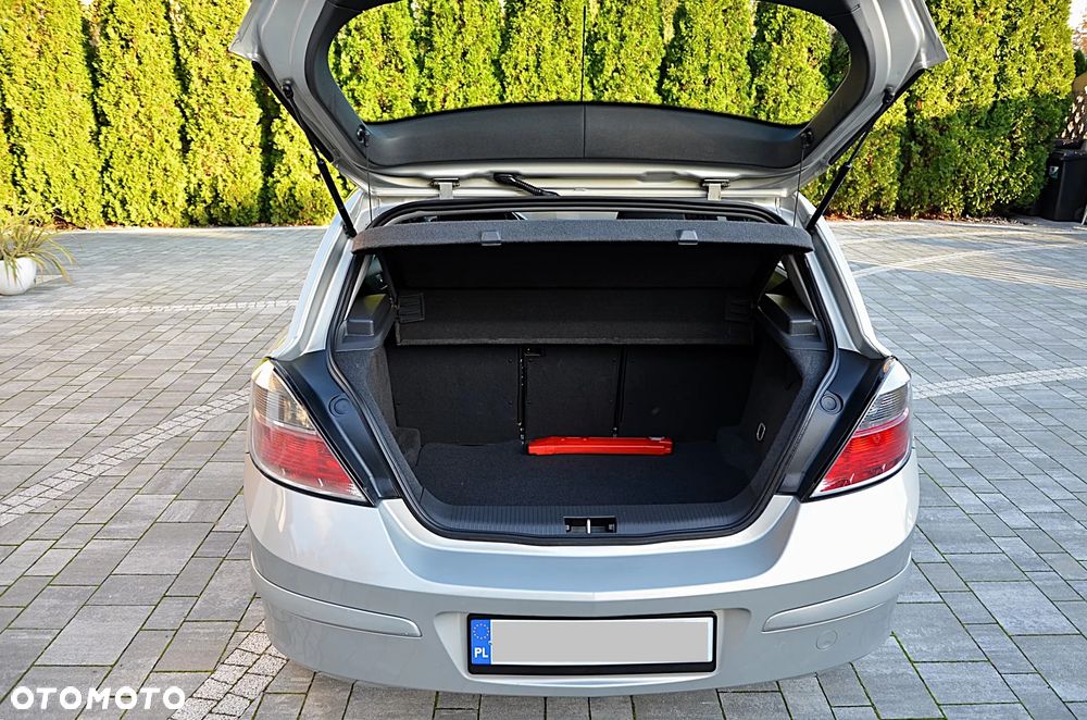 Opel Astra 1.6 Active - 22