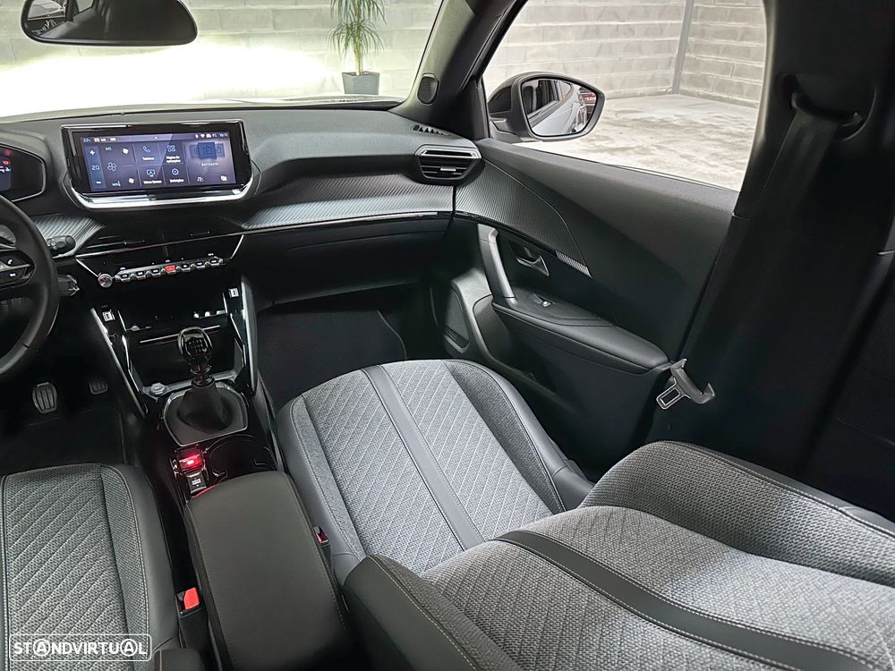 Peugeot 2008 1.2 PureTech Allure - 14