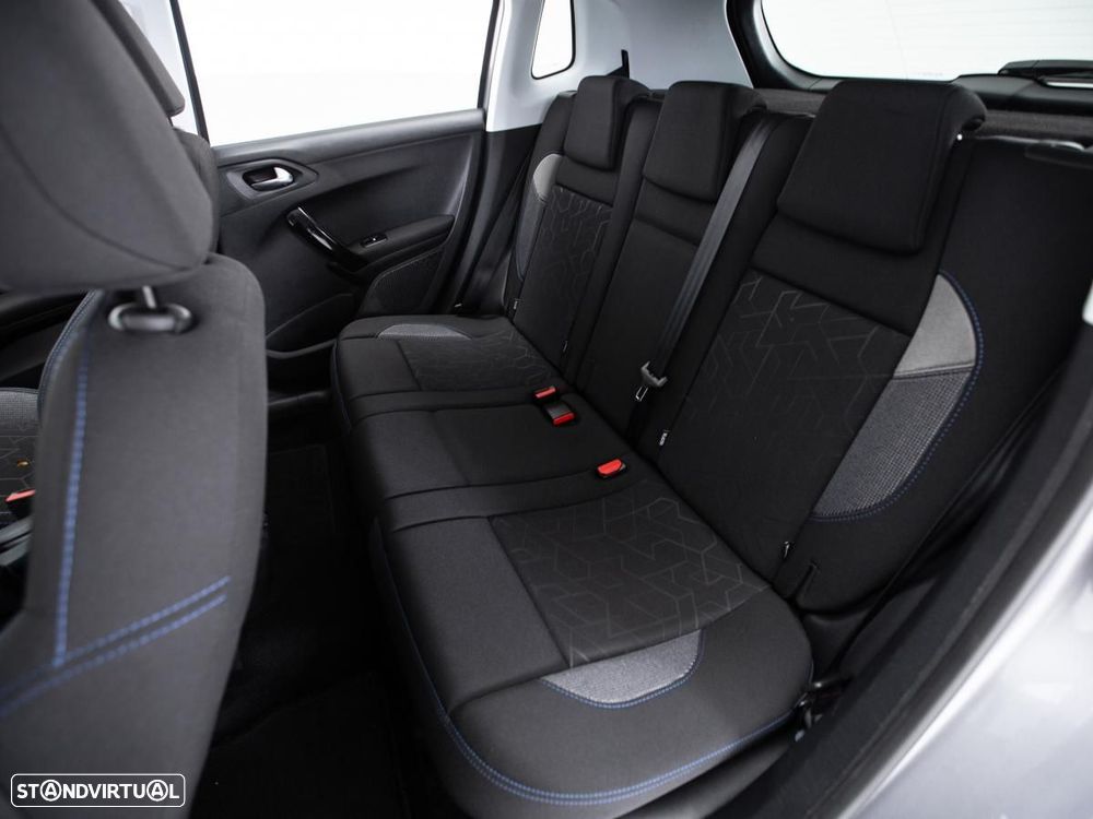 Peugeot 2008 1.5 BlueHDi Signature - 10