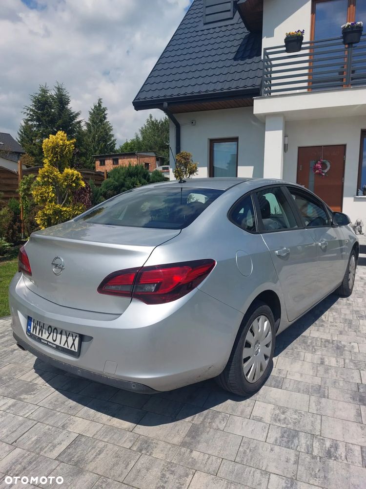 Opel Astra 1.4 T Active EU6 - 10