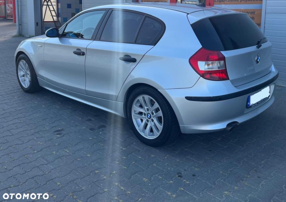 BMW Seria 1 118i - 3