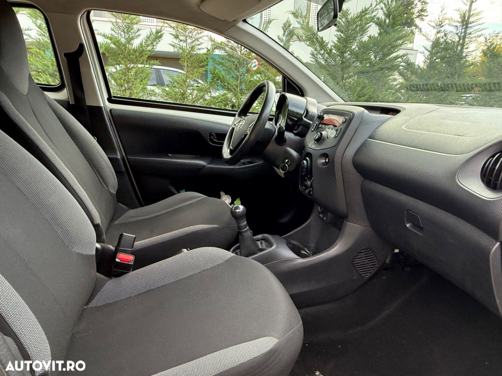 Toyota Aygo 1.0 VVY-I 5 usi X - 12