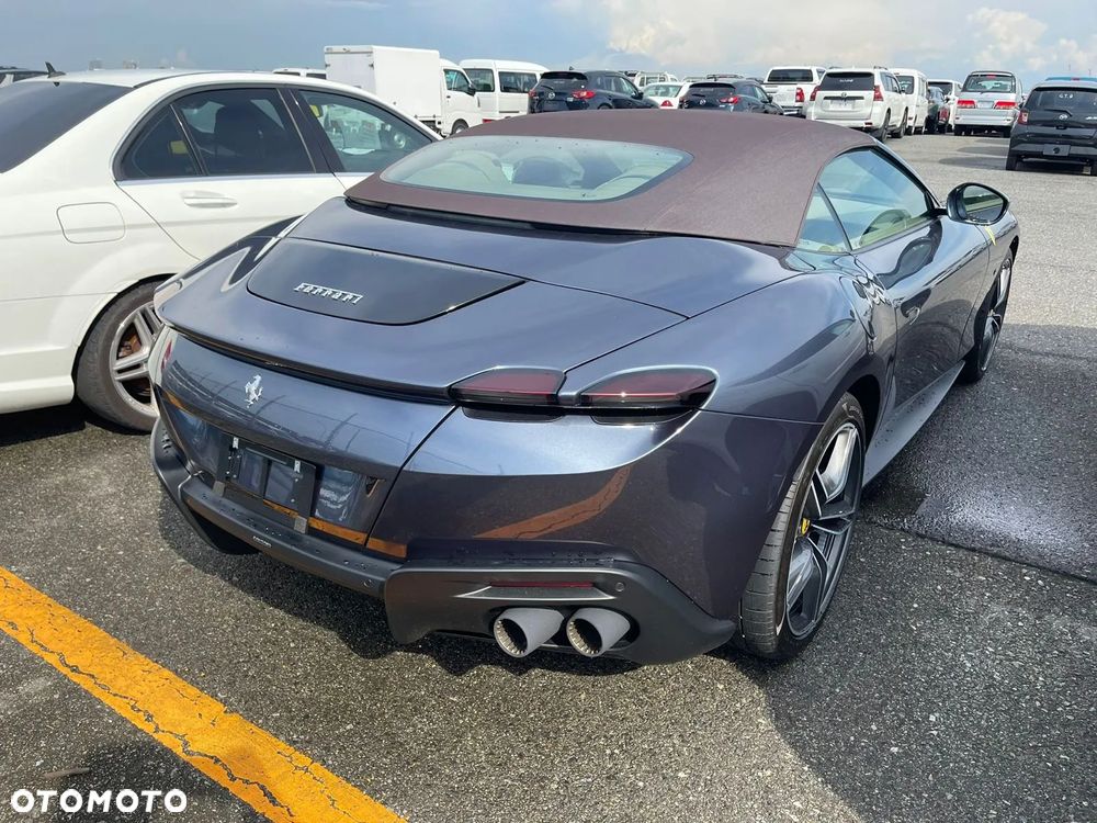 Ferrari Roma Spider - 5