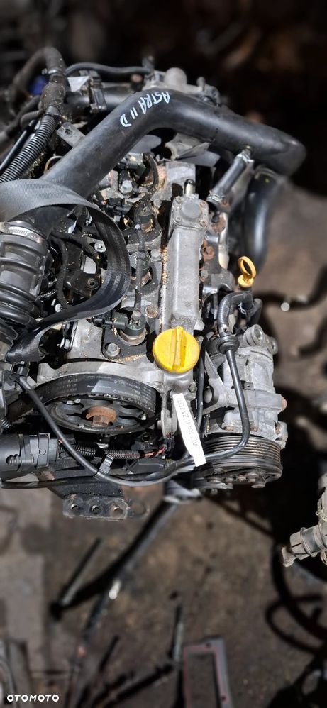 SILNIK SŁUPEK 1,7 CDTI Z17DTH OPEL ASTRA H MERIVA A 02- - 2