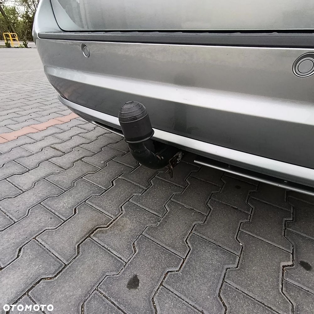 Volvo V50 2.0D R-Design Momentum - 22
