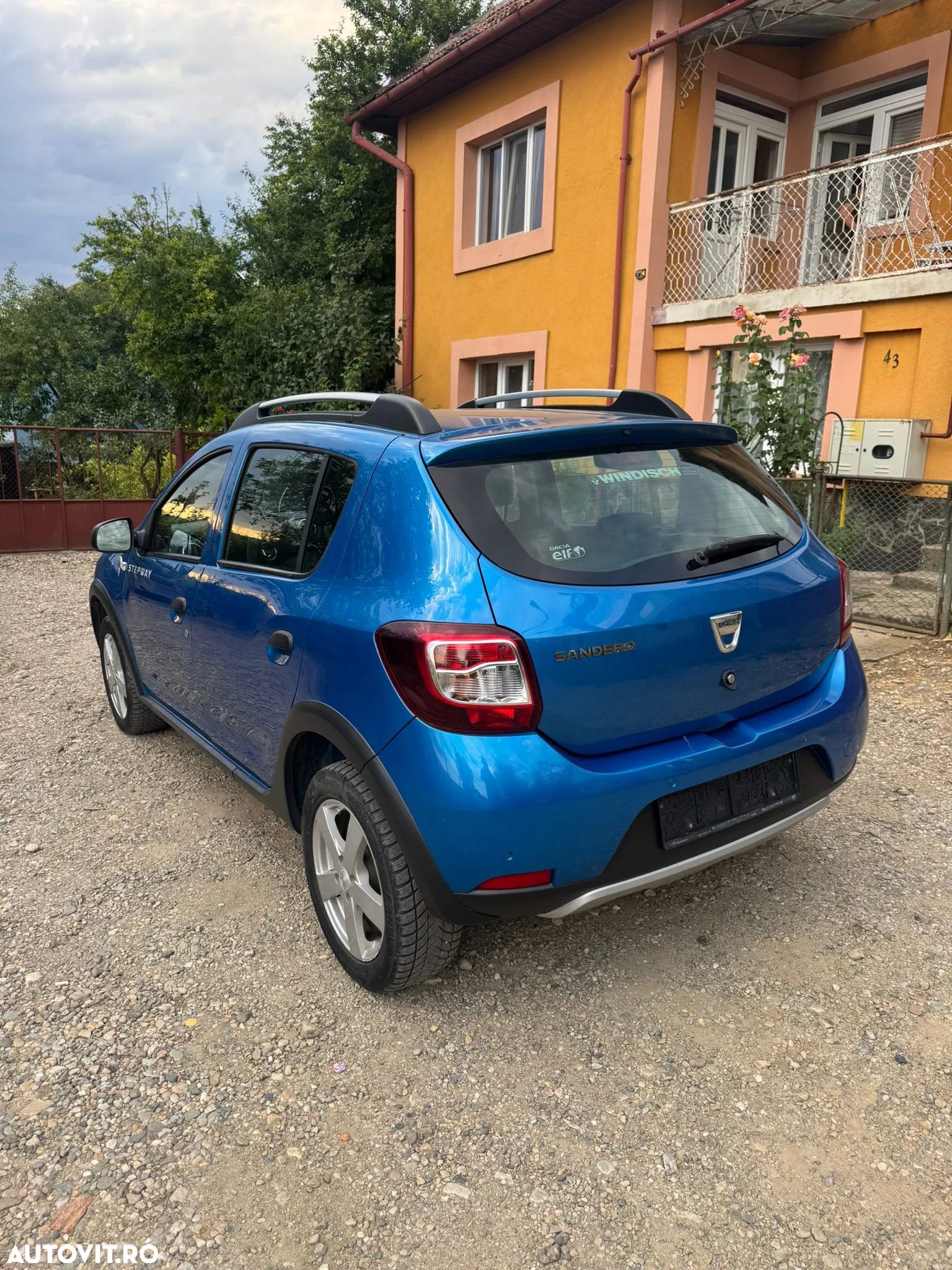 Dacia Sandero Stepway dCi 90 S&S Prestige - 4