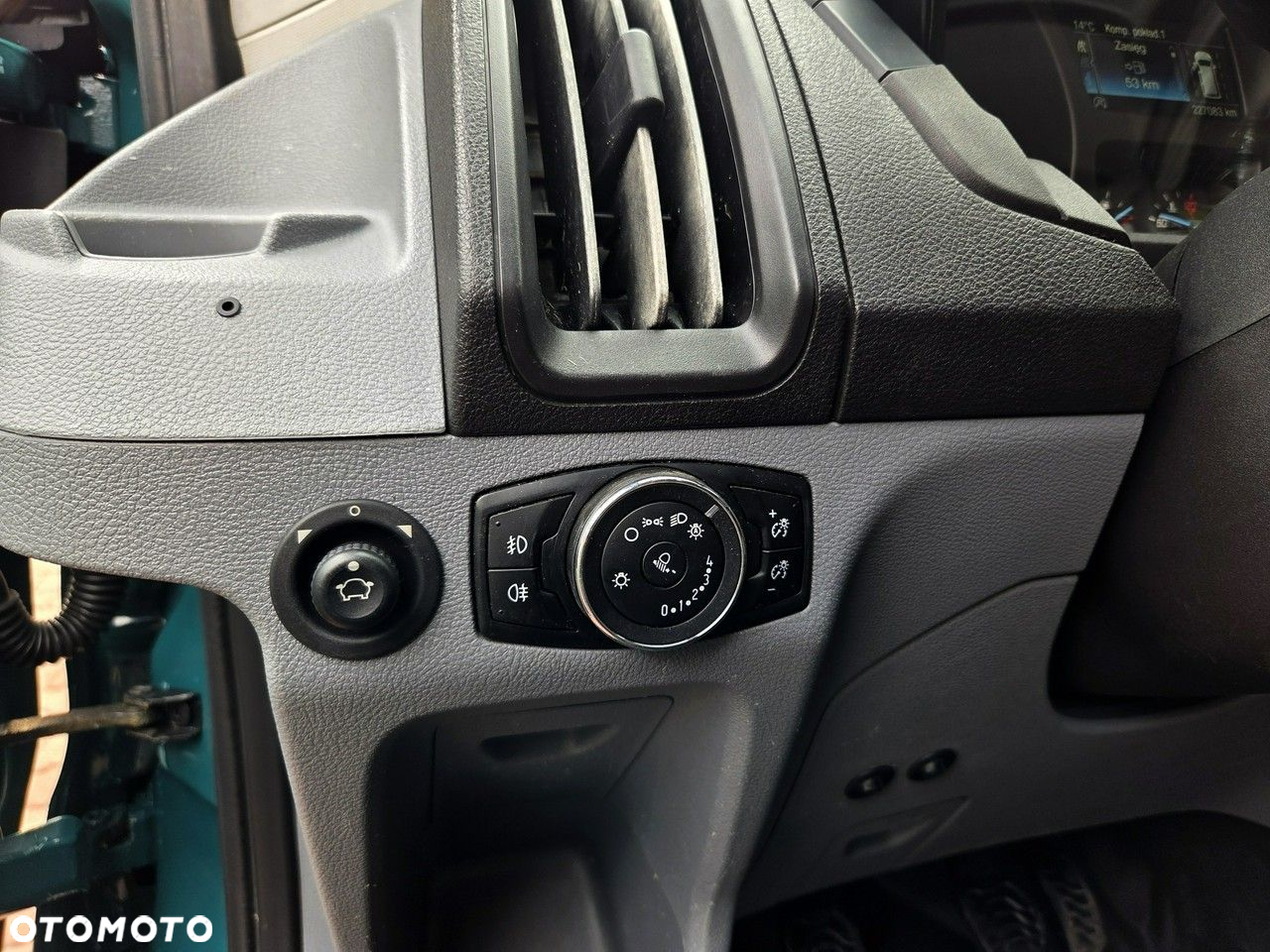 Ford Transit - 19