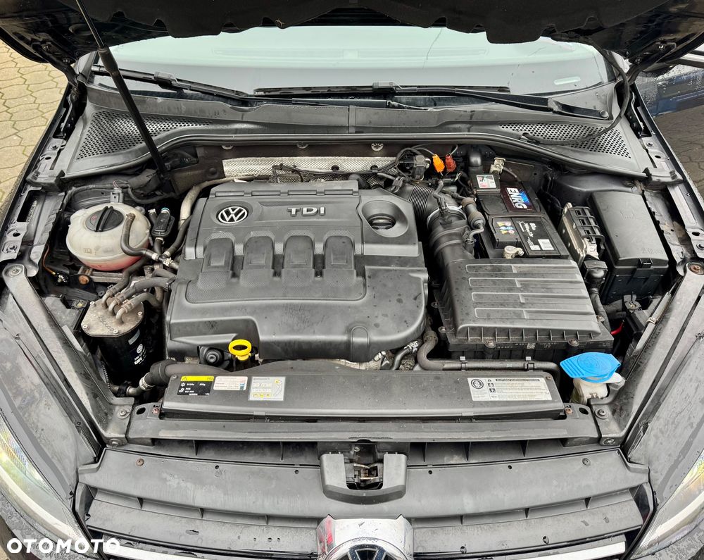 Volkswagen Golf 2.0 TDI BMT Highline DSG - 9