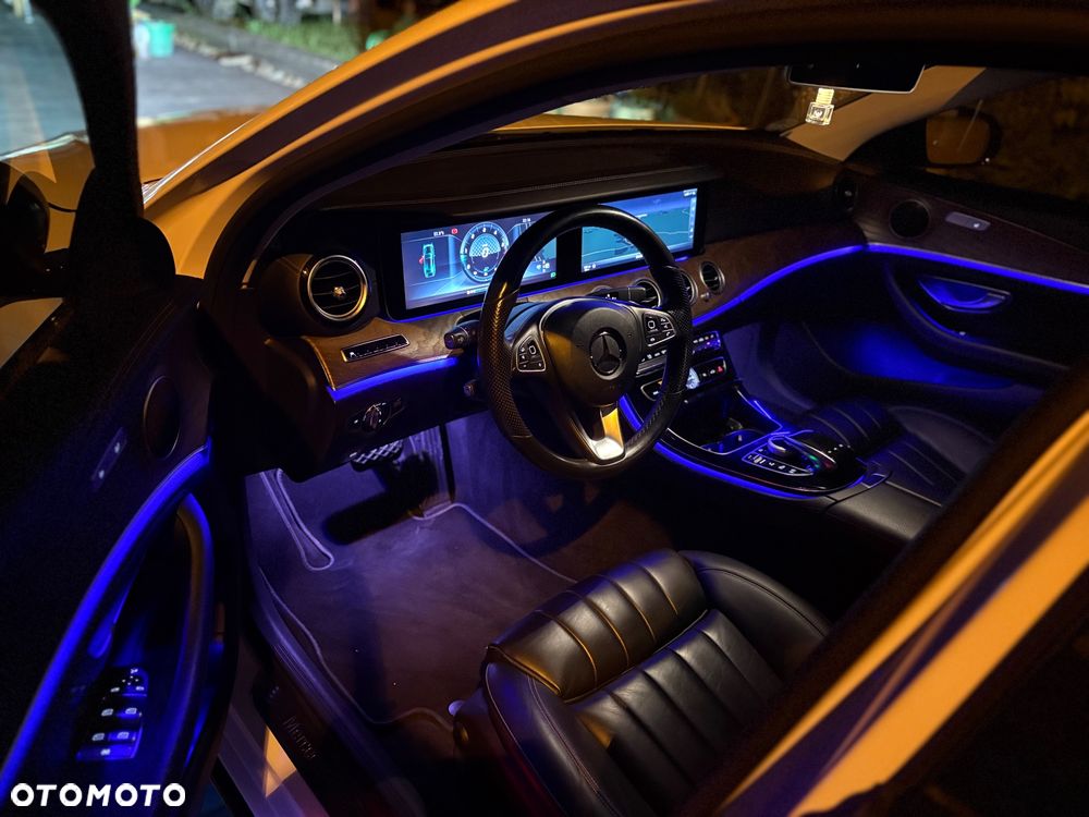 Mercedes-Benz Klasa E 220 d 9G-TRONIC AMG Line - 31