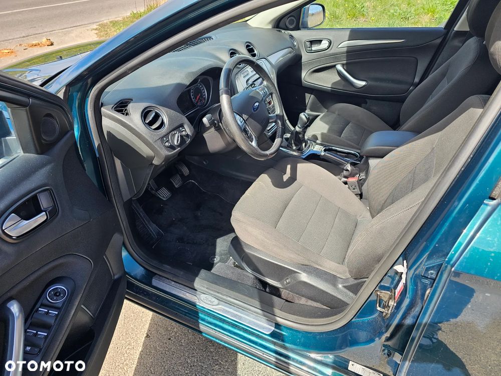 Ford Mondeo 2.0 Titanium - 10