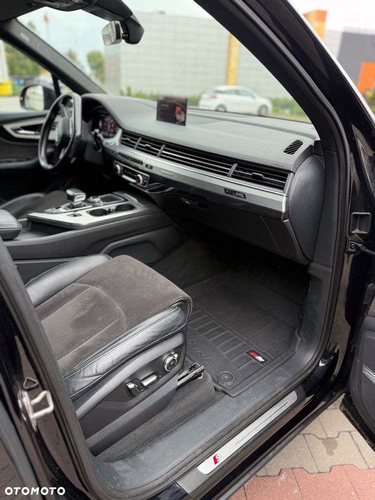 Audi Q7 - 11