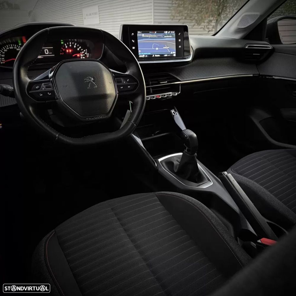 Peugeot 208 1.2 PureTech Active Pack - 17