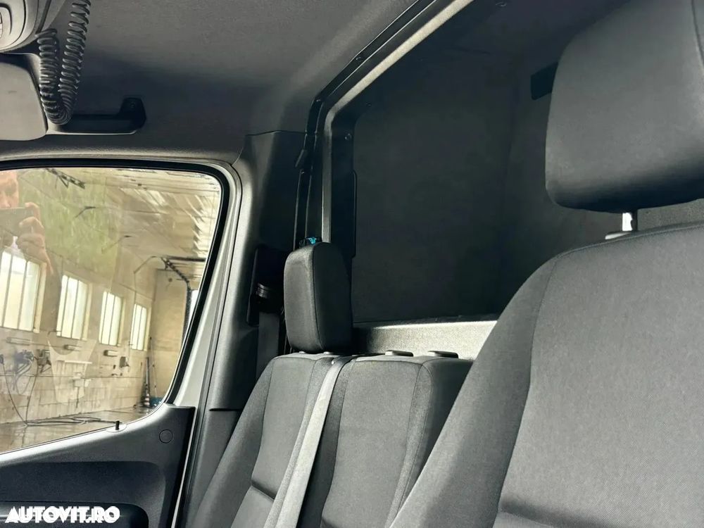 Mercedes-Benz Sprinter - 7