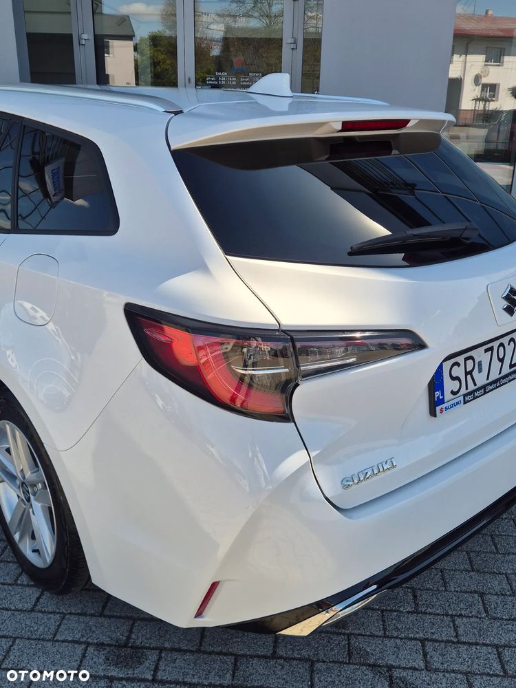 Suzuki Swace 1.8 Hybrid Premium Plus CVT - 9