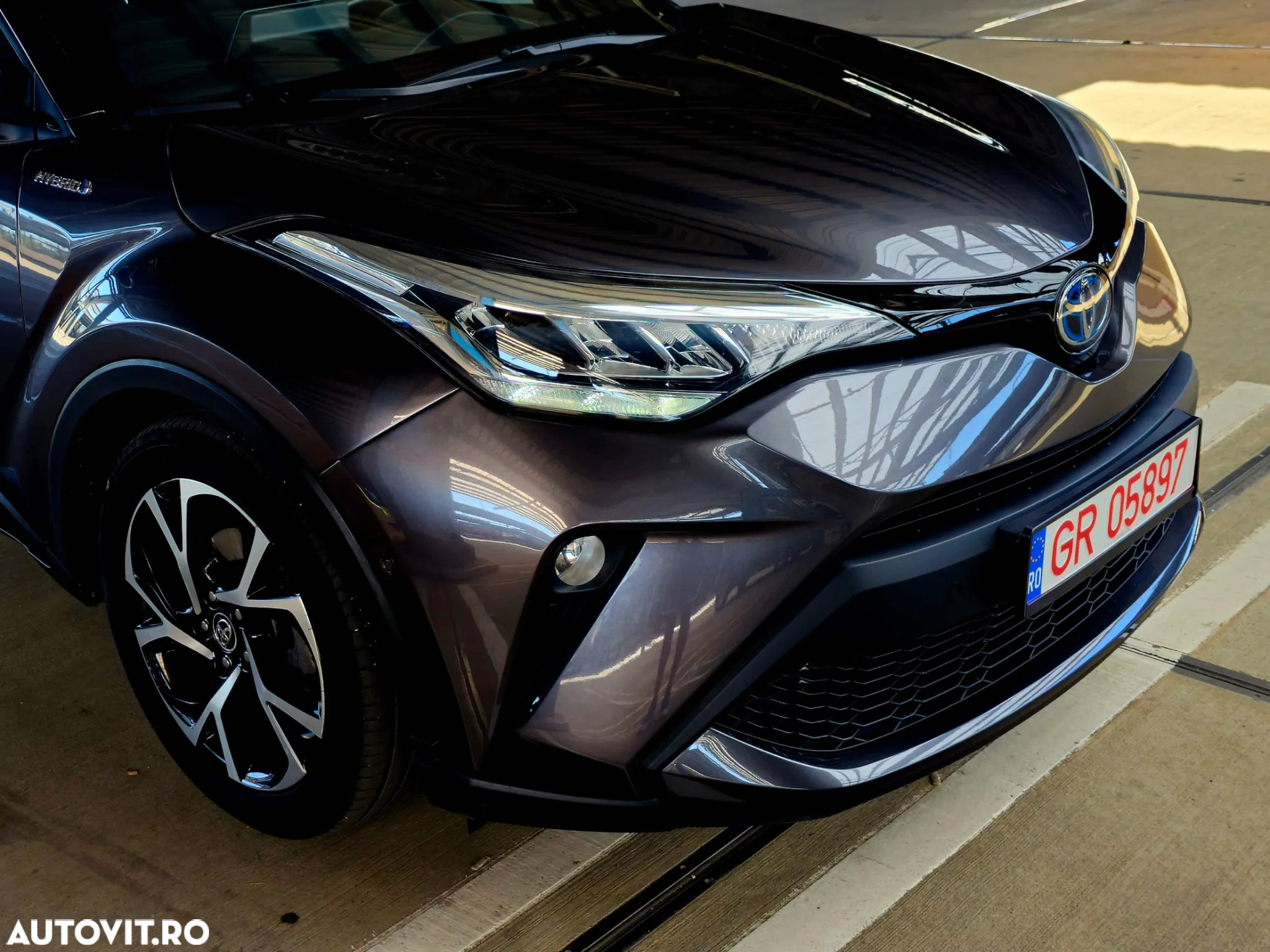 Toyota C-HR 2.0 Hybrid Team Deutschland - 4