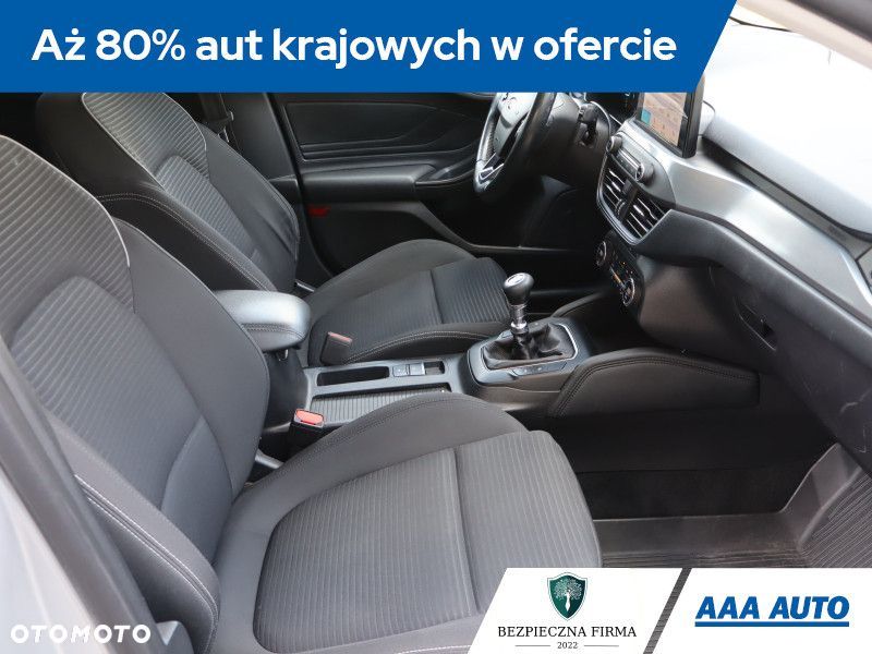 Ford Focus SW - 11