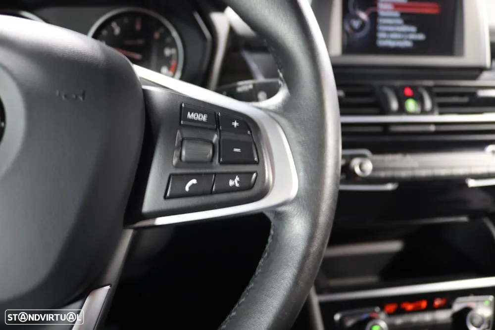 BMW 218 Active Tourer d Line Luxury - 20