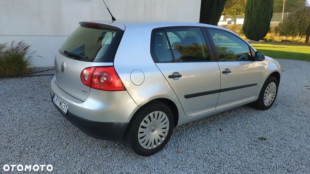 Volkswagen Golf - 8