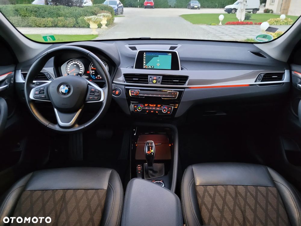 BMW X1 sDrive20i xLine - 8