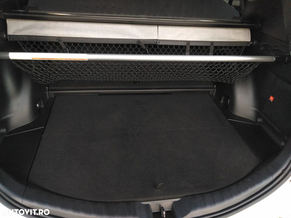 Toyota RAV4 2.5 4x4 Hybrid Style Selection - 9