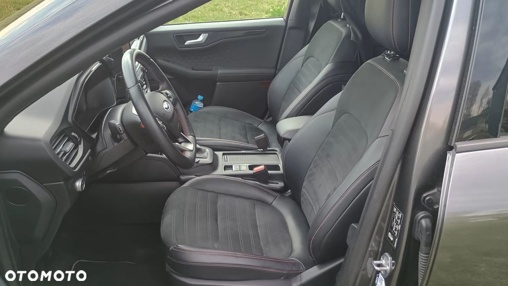 Ford Kuga 2.0 EcoBlue Hybrid ST-LINE X - 22