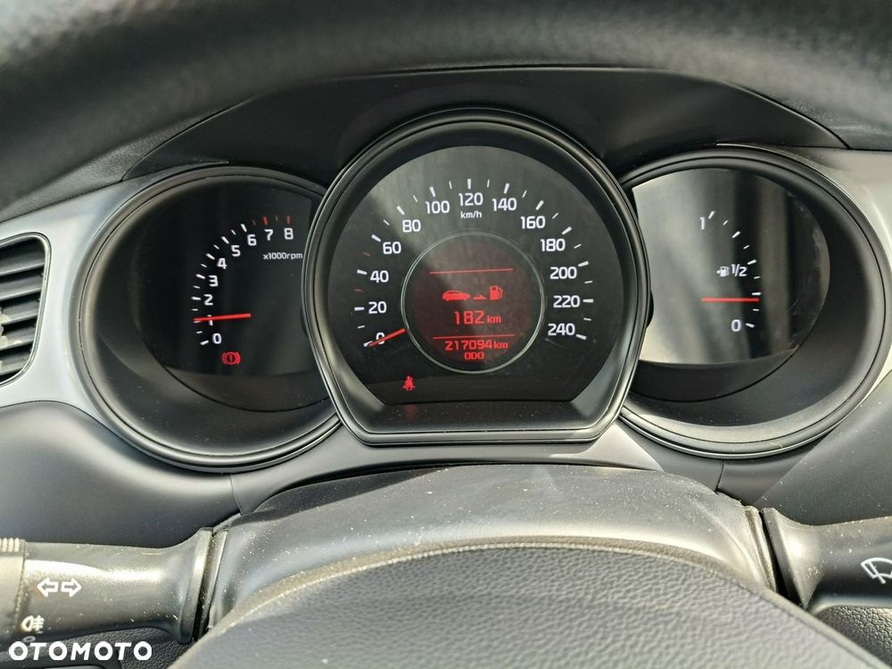 Kia Ceed - 14