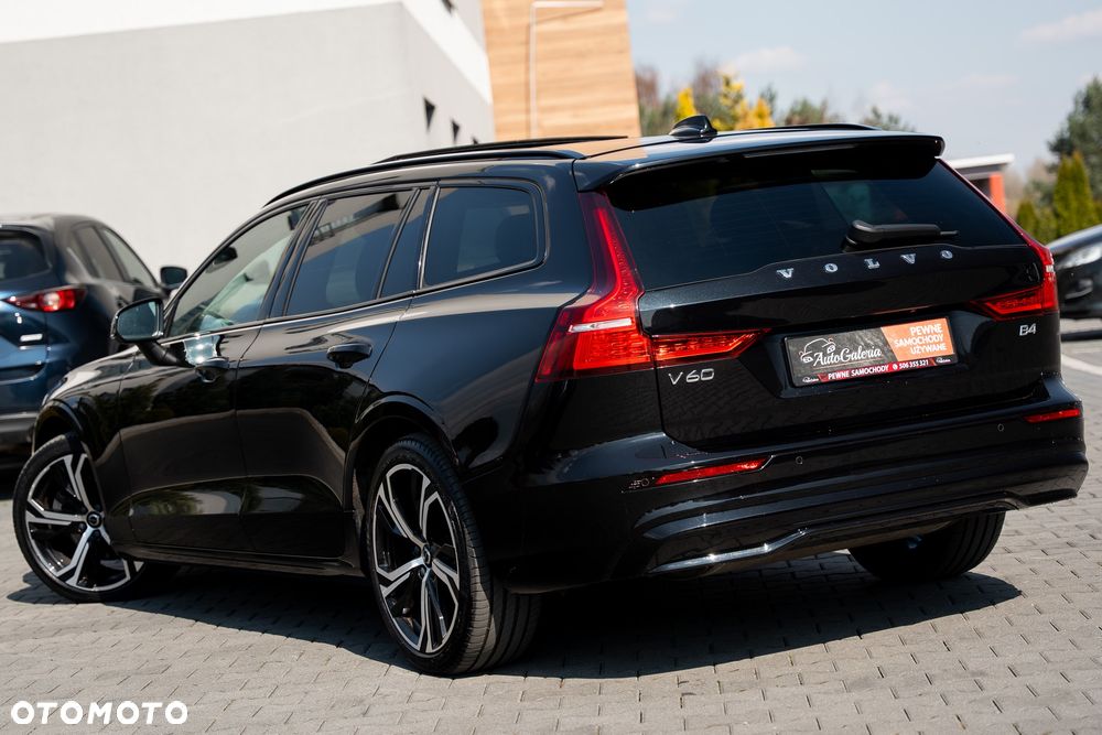 Volvo V60 B4 B DKG Ultimate Dark - 16