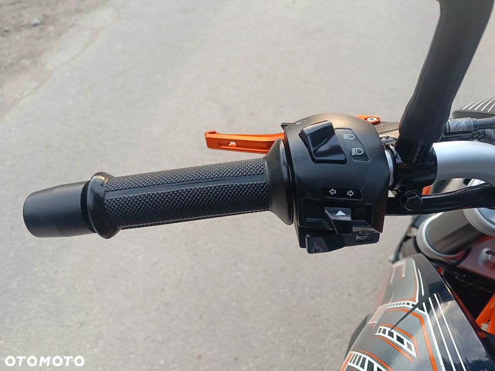 KTM Duke - 19