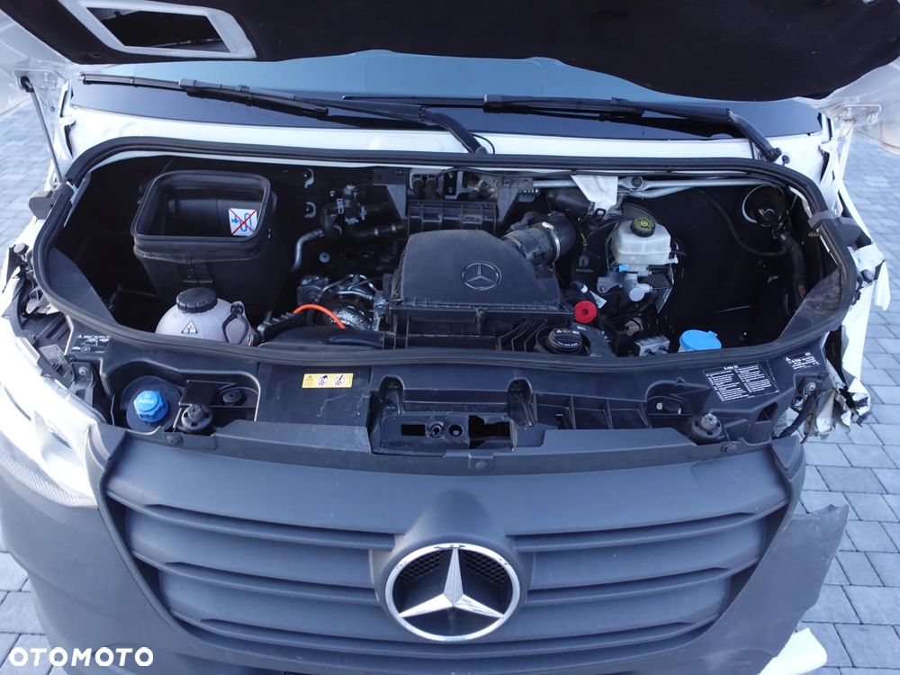 Mercedes-Benz SPRINTER - 10