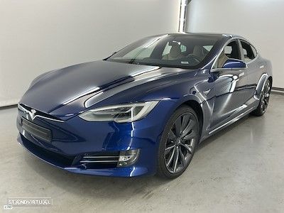 Tesla Model S - 2
