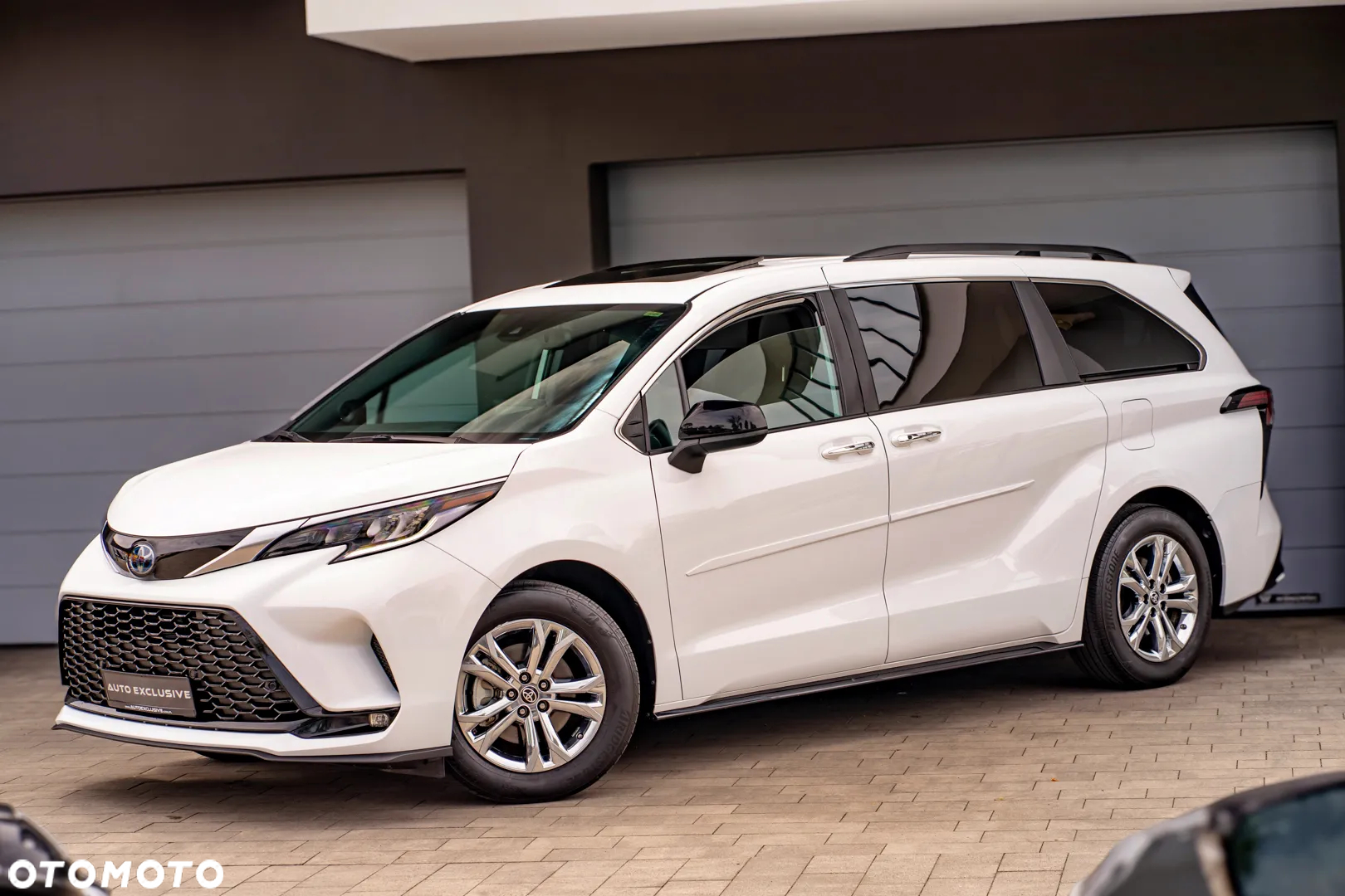 Toyota Sienna - 5
