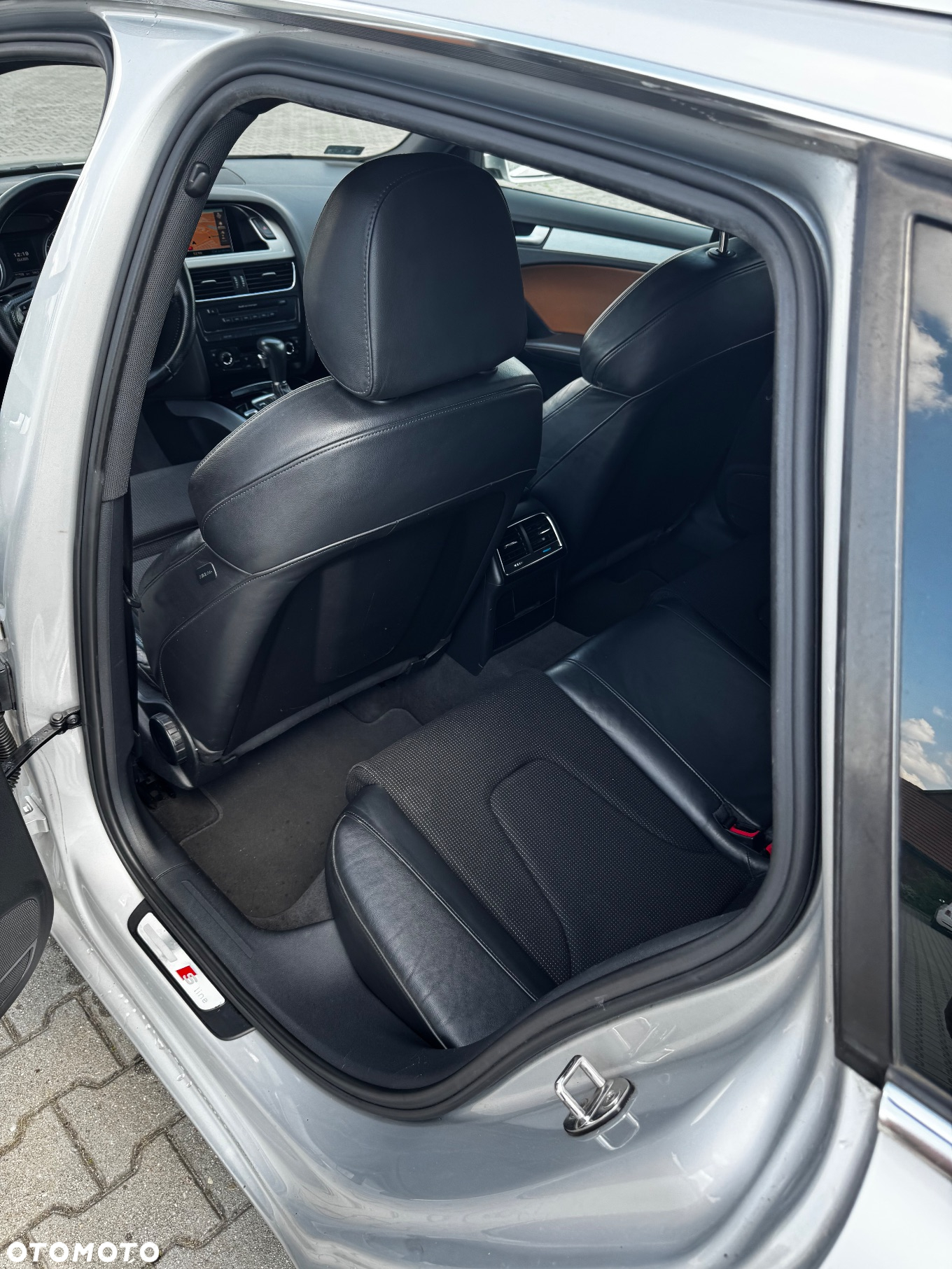 Audi A4 Avant - 11