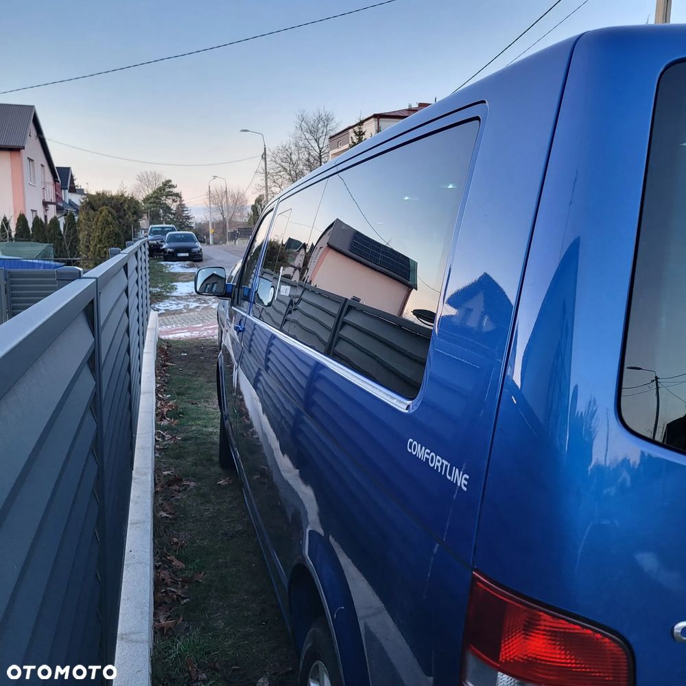 Volkswagen Caravelle - 4