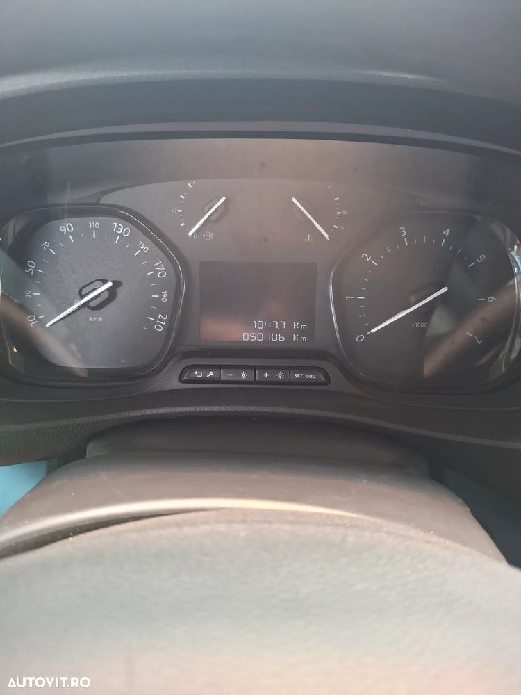 Peugeot Traveller L1H1 BlueHDI S&S Navette - 6