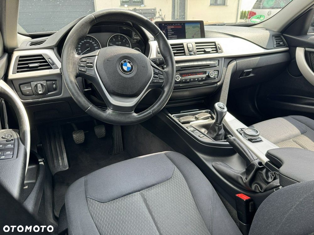 BMW Seria 3 318d Blue Performance Luxury Line - 7