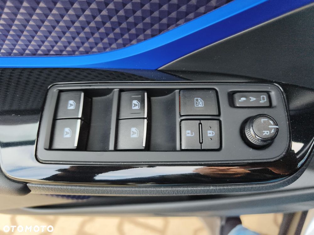 Toyota C-HR 1.8 Hybrid Dynamic - 27